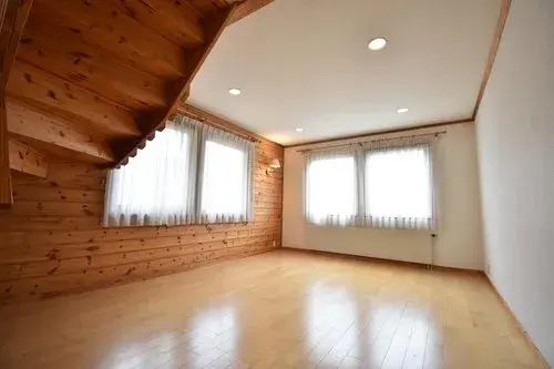[Large LDK 2-Story House] Kiyota Ward Hokkaido (3)
