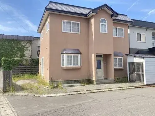 Akiya in 青森市