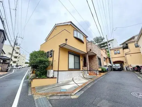 Akiya in Wako