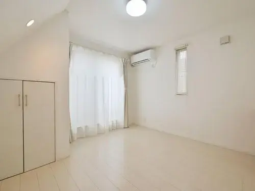 Storage-rich Detached House Itabashi-ku Tokyo (4)