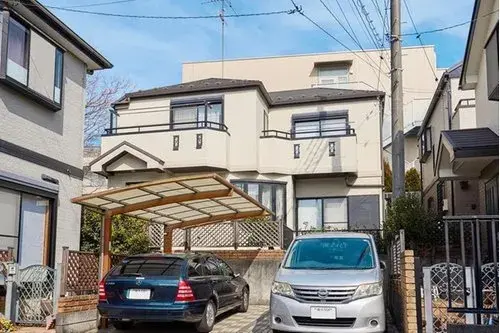 Akiya in Yokohama