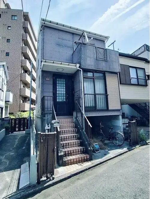 Akiya in Yokohama