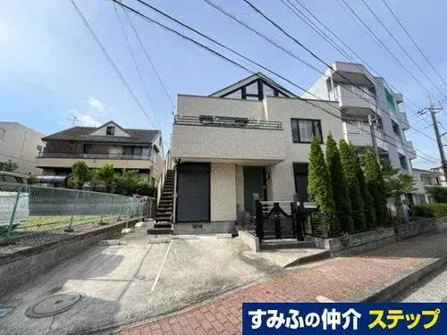 Akiya in Isehara
