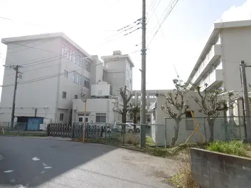 Akiya in Ayase