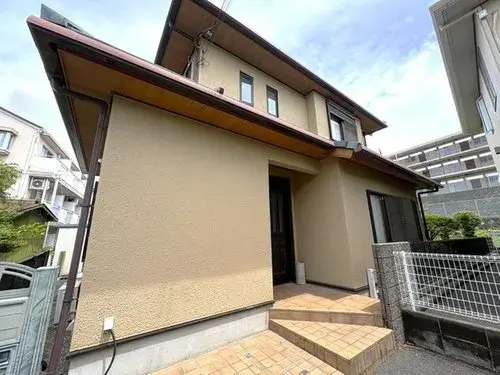 Akiya in Isehara