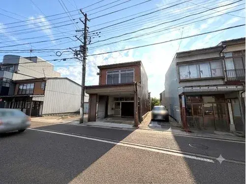 Akiya in Joetsu