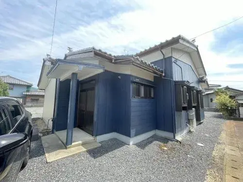 Akiya in Tainai