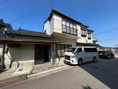 Akiya in 射水市