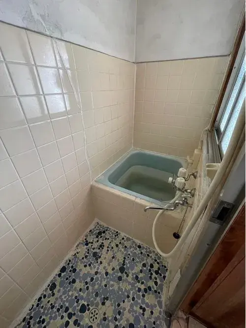 Kyoto Prefecture Uji City 2-Story Residence with All Rooms Storage (4)