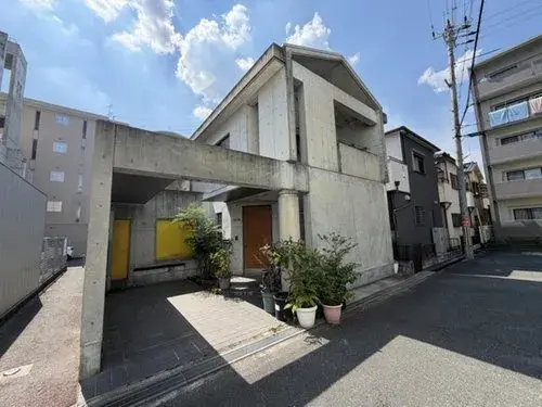 Akiya in Hirakata