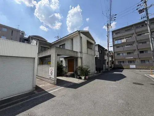 5-Bedroom Hirakata City, Osaka Prefecture Property (2)