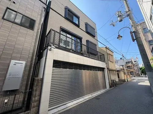 Akiya in Osaka