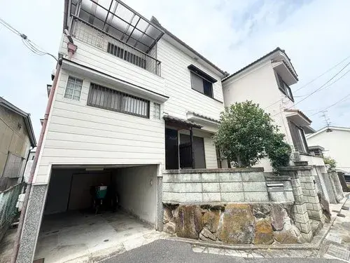 Akiya in Habikino