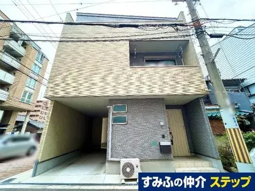 Akiya in Osaka