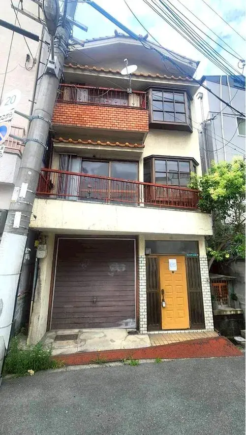 Akiya in Osaka