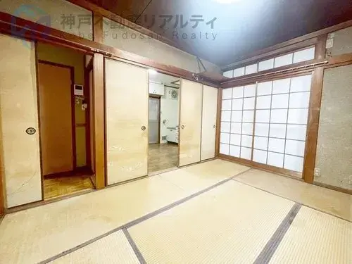 2-Story House, Nishinomiya City, Hyogo Prefecture (6)