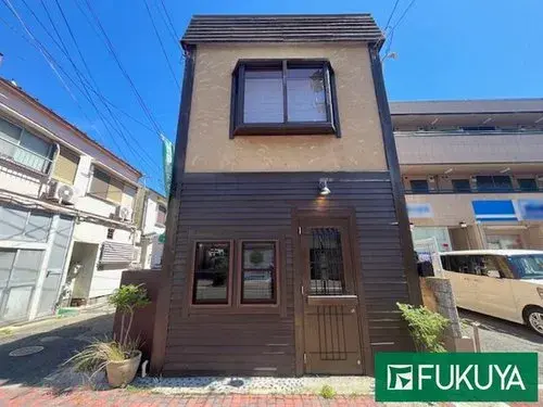 Akiya in Kobe