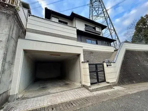 Akiya in Ikoma