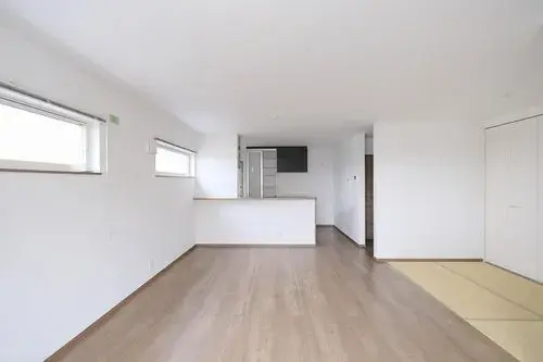 Hiroshima Prefecture Fuchu-cho 4LDK Residence (3)