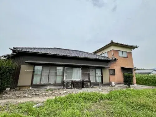 Akiya in 丸亀市
