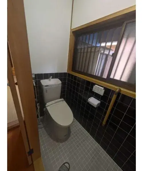 Casa de dos pisos con almacenamiento bajo el suelo Miki Town Kagawa Prefecture (4)