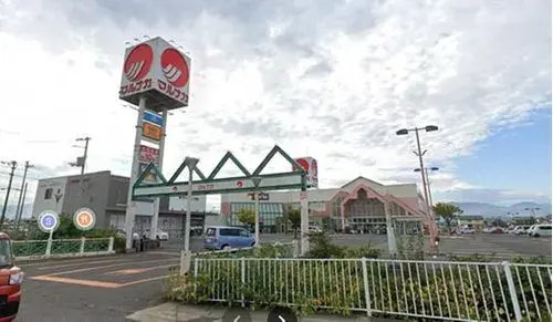 Casa de dos pisos con almacenamiento bajo el suelo Miki Town Kagawa Prefecture (10)