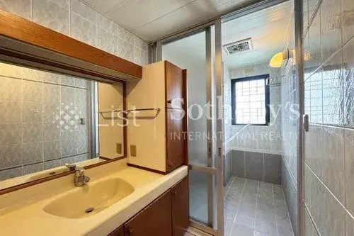5LDK Property Urasoe City Okinawa Prefecture (13)