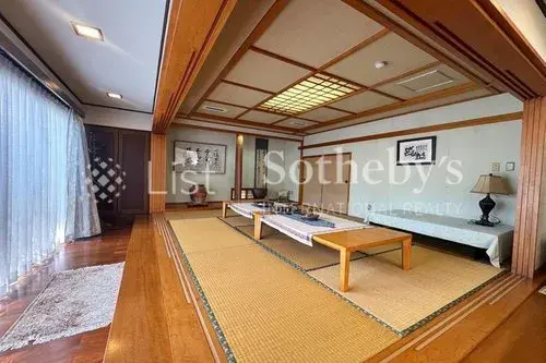 5LDK Property Urasoe City Okinawa Prefecture (7)