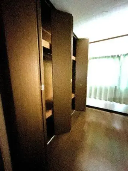 3LDK Shimamoto-cho, Osaka (12)