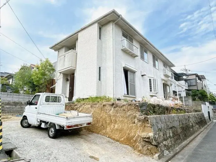 Akiya in Hirakata