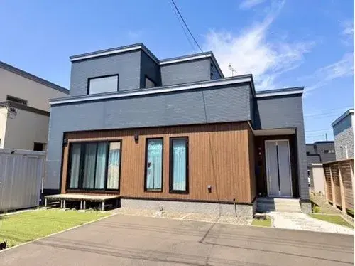 Akiya in Tomakomai