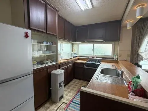 2-Story Sapporo City Hokkaido (6)