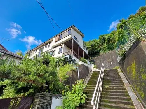 Akiya in Yokosuka