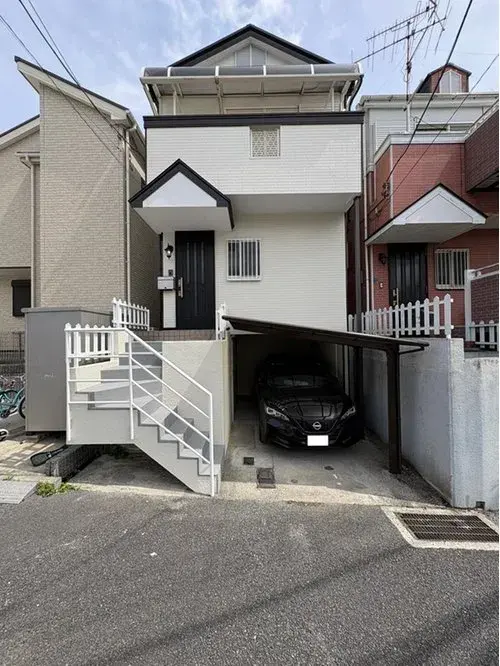 Akiya in Yokohama