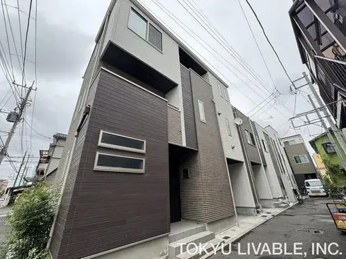 Akiya in Yokohama