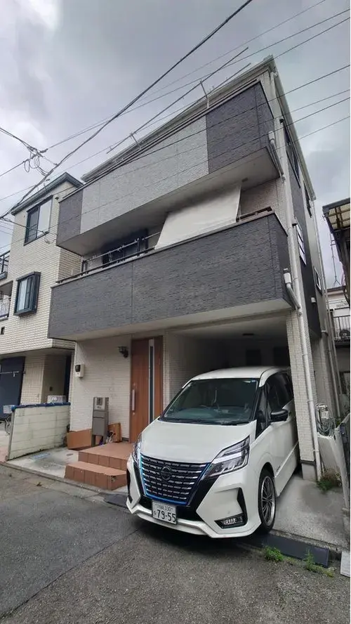 Akiya in Kawasaki
