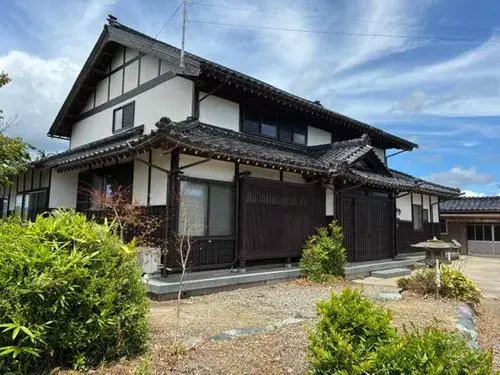 Akiya in Takaoka