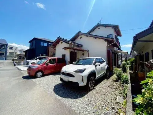 Akiya in Fuji