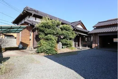Akiya in Fuji