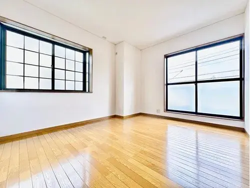 2-Story House Ichinomiya City, Aichi (3)