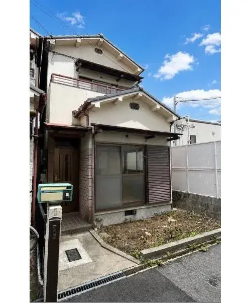Akiya in Hirakata