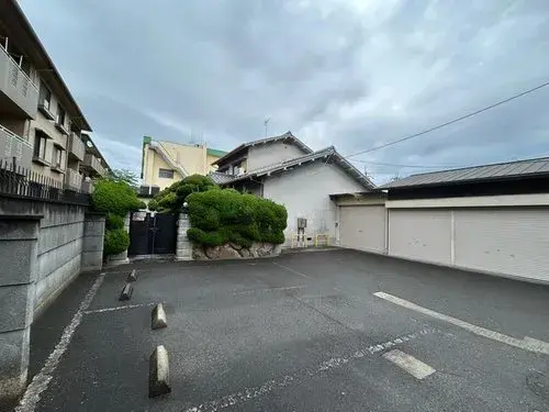 Akiya in Yao