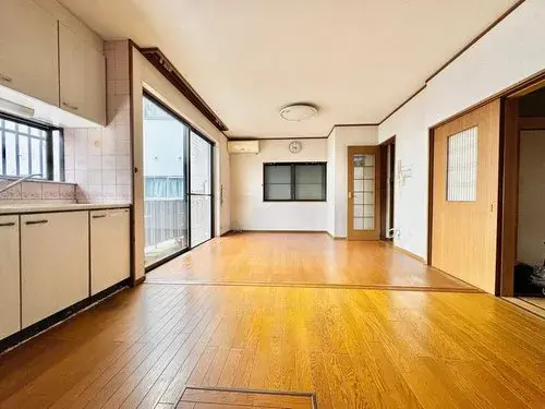 Prefectura de Osaka Ciudad de Yao Casa Unifamiliar de Dos Plantas con Almacenamiento Integral (2)