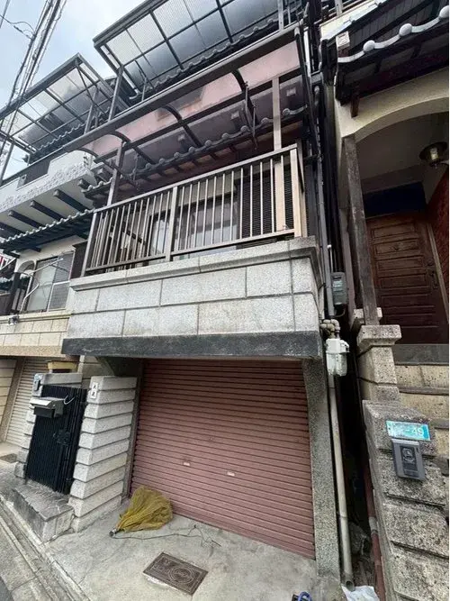 Akiya in Osaka