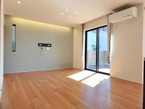 Osaka Hirakata Detached House (2)