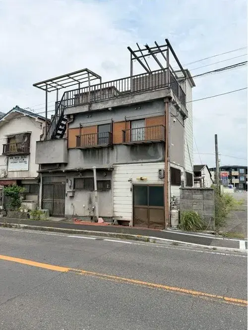 Akiya in Kaizuka