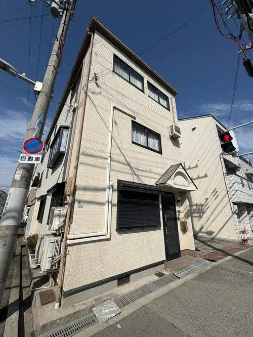 Akiya in Osaka