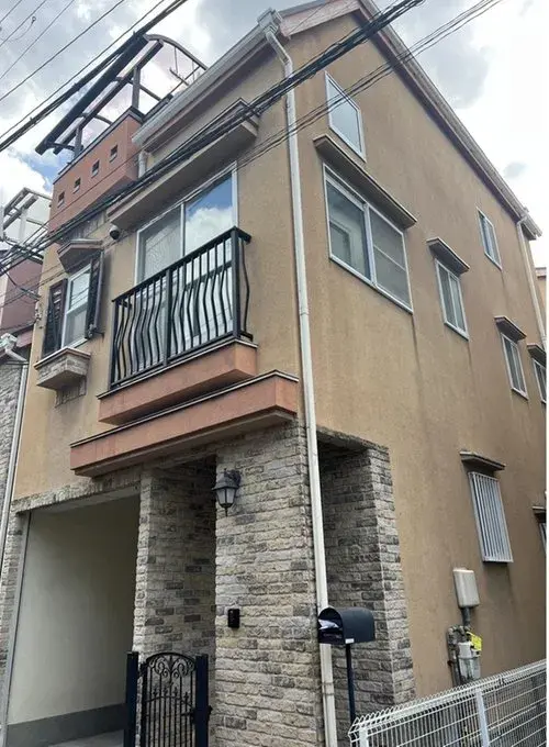 Akiya in Osaka