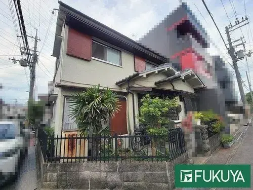 Akiya in Settsu