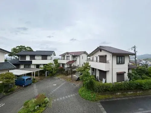 Akiya in Katano